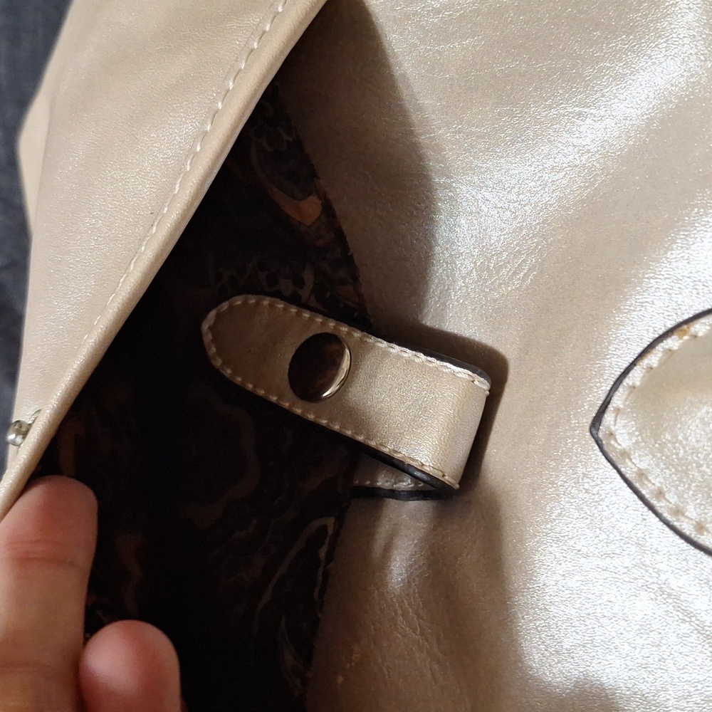 Purse - Picture 9 of 10